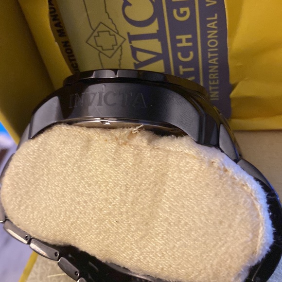 Watch - Picture 3 of 6